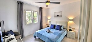 1 bedroom, in-room safe, desk, iron/ironing board