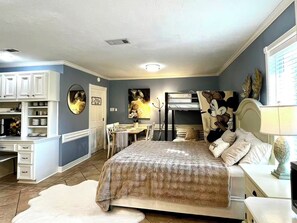 1 Schlafzimmer, Zimmersafe, Schreibtisch, kostenloses WLAN