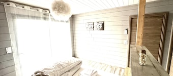 Deux maisons, 29 pers, 11 chambres, piscine, boulodrome, baby-foot, ping-pong