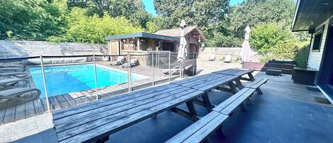 Outdoor pool, a heated pool