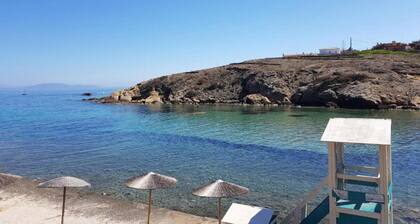 Apartment in Rafina with Garden & BBQ