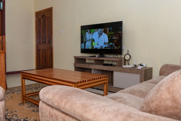 Living area - Stay.Plus Airport Transit House (Syokimau)