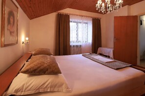 2 bedrooms, free WiFi - Inviting apartment in Tribalj with garden (Tribalj)