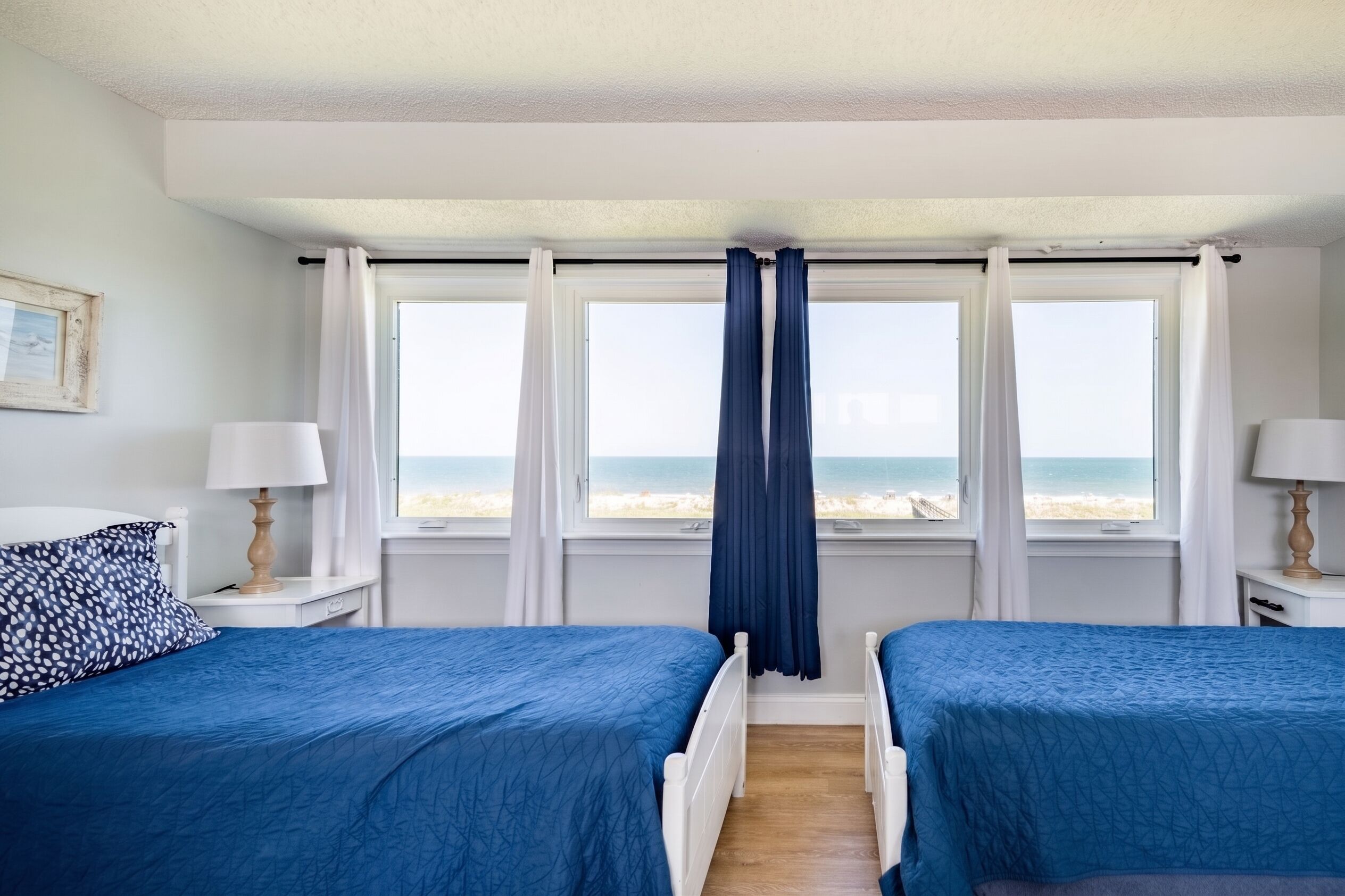 3 bedrooms, desk, iron/ironing board, WiFi (free)