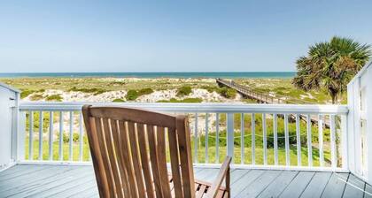 Beach Getaway in Amelia! Ocean Views & Room for 8