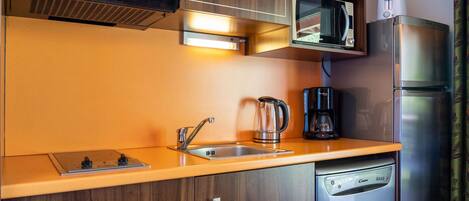 Fridge, microwave, dishwasher, toaster