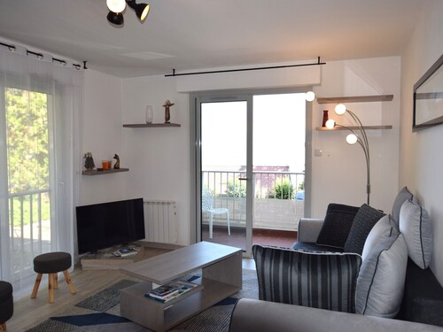 Modern apartment with balcony in Évian-les-Bains
