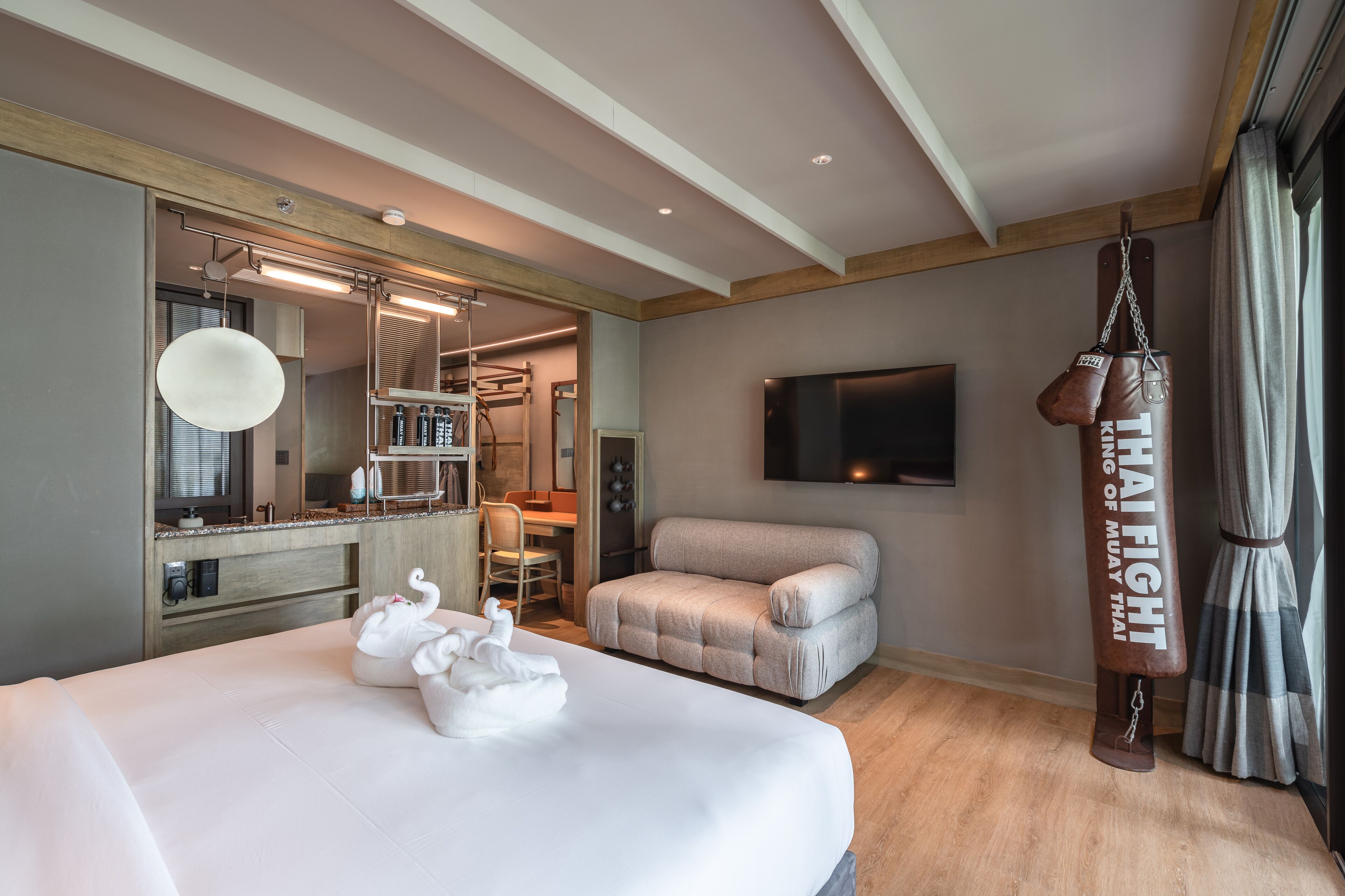1 Bedroom Suite Pool View King Bed | Minibar, in-room safe, desk, iron/ironing board (on request)