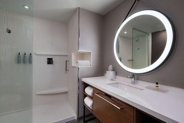 Bathroom - Courtyard Austin Dripping Springs (Dripping Springs)