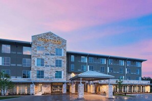 Exterior - Courtyard Austin Dripping Springs (Dripping Springs)