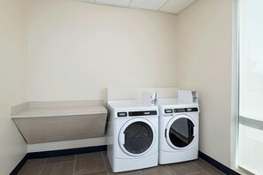 Interior - Courtyard Austin Dripping Springs (Dripping Springs)