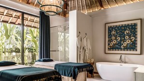Resepsionis spa