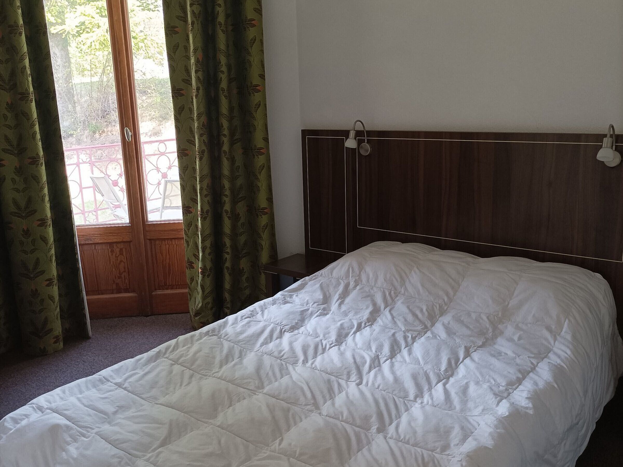 2-br Apartment In Castle In Jausiers For 6, Balcony, Pets Allowed - Jausiers