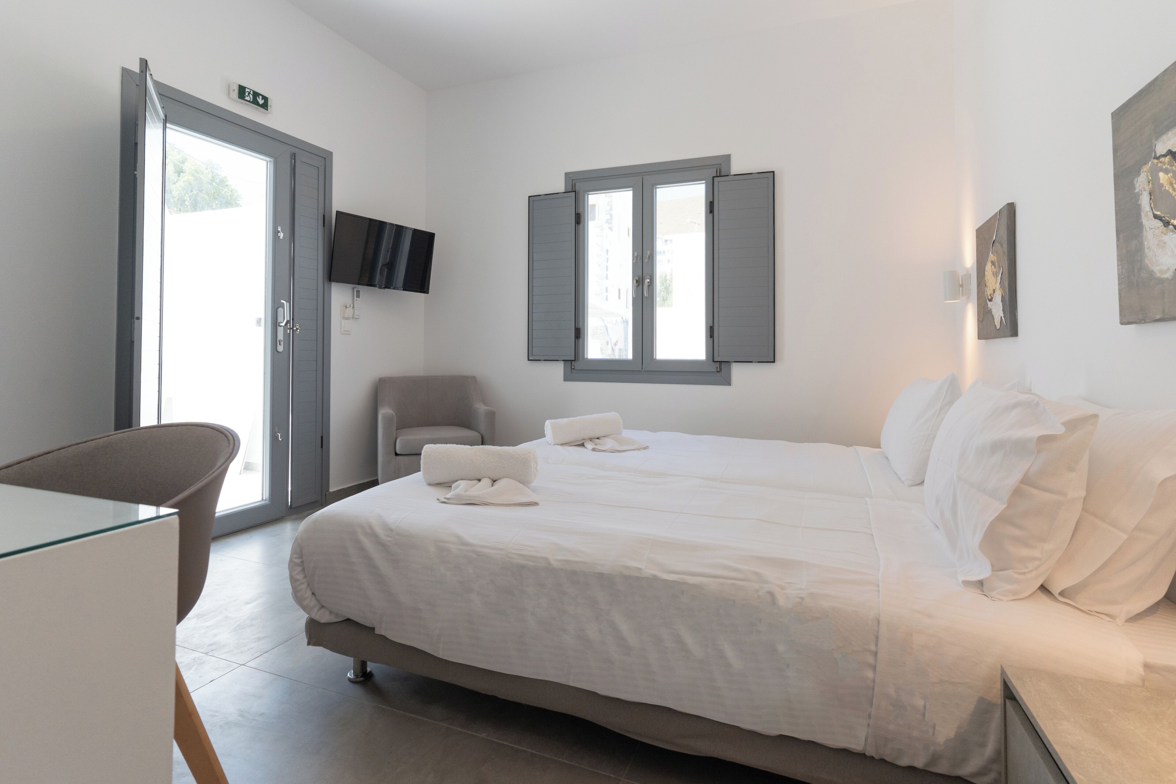 Individually decorated, desk, laptop workspace, soundproofing