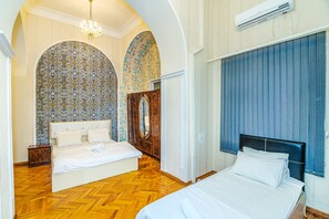 4 bedrooms, WiFi - Baku, 4 bedroom apt Albatros (Bakı)