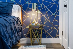 2 habitaciones, escritorio, tabla de planchar con plancha y wifi gratis