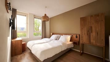 3 Schlafzimmer, Reisekinderbett, kostenloses WLAN, Bettwäsche