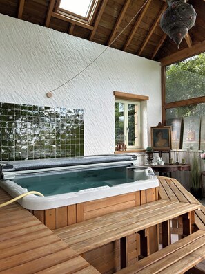 Interior - Gîte des Raînats - 30 to 40 people with swimming pool and SPA (La Perche)