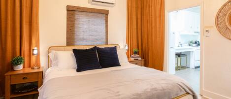 1 chambre, fer et planche à repasser, lit parapluie, Wi-Fi gratuit