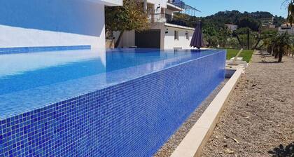 CASA ANTON VILLA WITH A LOT OF CHARM NEAR THE SEA