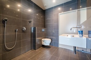 Shower, rainfall showerhead, free toiletries - La Loge de Mer - Lodge Urbain (Perpignan)