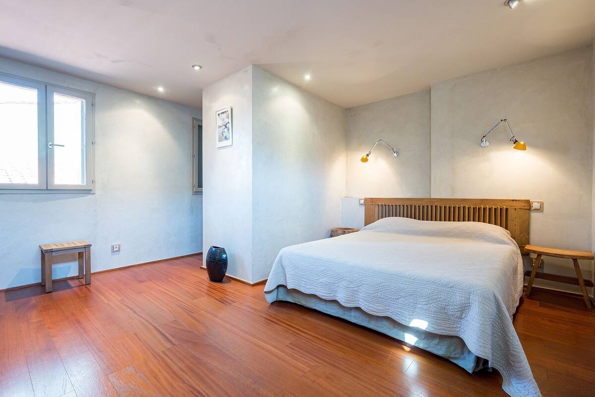 Chambre Terre | 埃及棉床单、高档床上用品、办公桌、免费 WiFi
