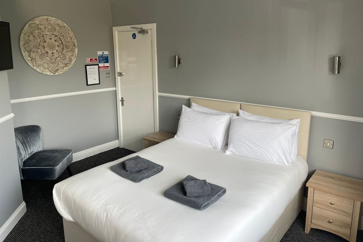 Double Room, Non Smoking, Garden View | Wi-fi percuma, cadar katil