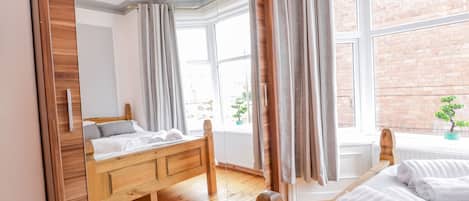 Cottage | 5 bedrooms, individually decorated, individually furnished, free WiFi