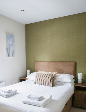 2 bedrooms, free WiFi - Deluxe 2 bedroom apartment (Harrogate)