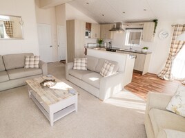 Cottage | Living room | TV