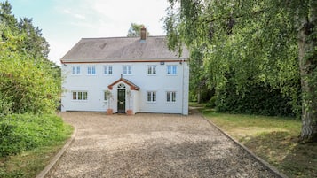 Cottage | Interior