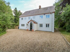 Cottage | Front of property