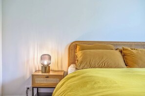 3 chambres, fer et planche à repasser, Wi-Fi gratuit, draps fournis