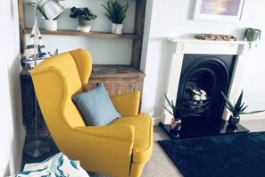 Interior - Beautiful Beachfront Retreat & Stunning sea View (Herne Bay)