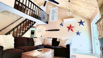 Smart TV, fireplace, video games