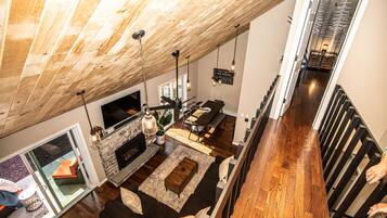 Smart TV, fireplace, video games