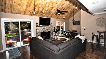 Smart TV, fireplace, video games