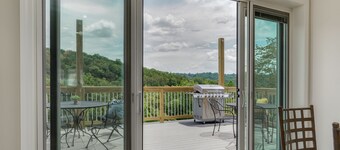 Pool Season starts March 10! Master Suites, Bunk room, HotTub, Arcade & More!