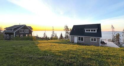 Two seaside cottages with beautiful views, walking trails & privacy