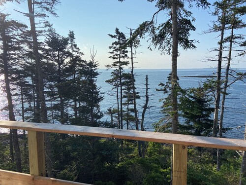 Two seaside dog-friendly cottages with beautiful views, walking trails & privacy