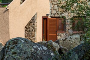 Exterior detail - I Lecci 3 - Sea view terrace and privacy in Porto Rotondo (Porto Rotondo)