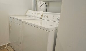 Interior - warm and cozy studio (Waterloo)