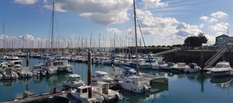 Guest house with spa, close to shops and beaches