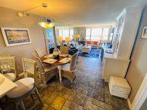 Dining - Bahia Del Mar Isla Del Sol Tierra Verde Waterfront Pool Dock WiFi 707 (Tierra Verde)