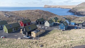 Exterior - Vacation Home - Scenic Nature - Sandoy (Sandur)