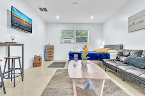 Smart TV, offices