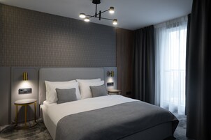 Appartamento Comfort | Con stile personalizzato, una scrivania, postazione laptop