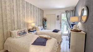 1 bedroom, iron/ironing board, WiFi, bed sheets - HENRI CAMILLE AGENCY - Goya - One bedroom w/ huge garden close center (Cannes)