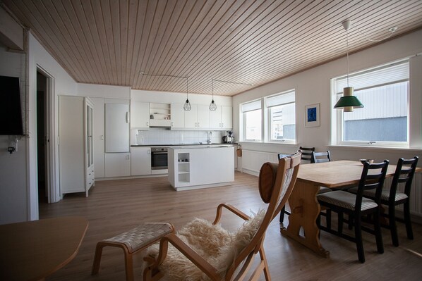 Premium-huvila | Ruokasali