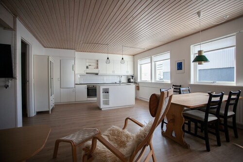 3BR - Townhouse - Free Parking -Tórshavn